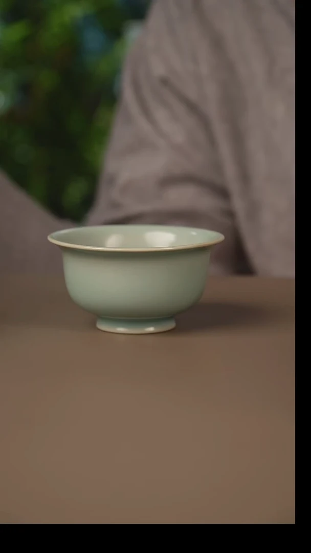 不开片碗杯微暇