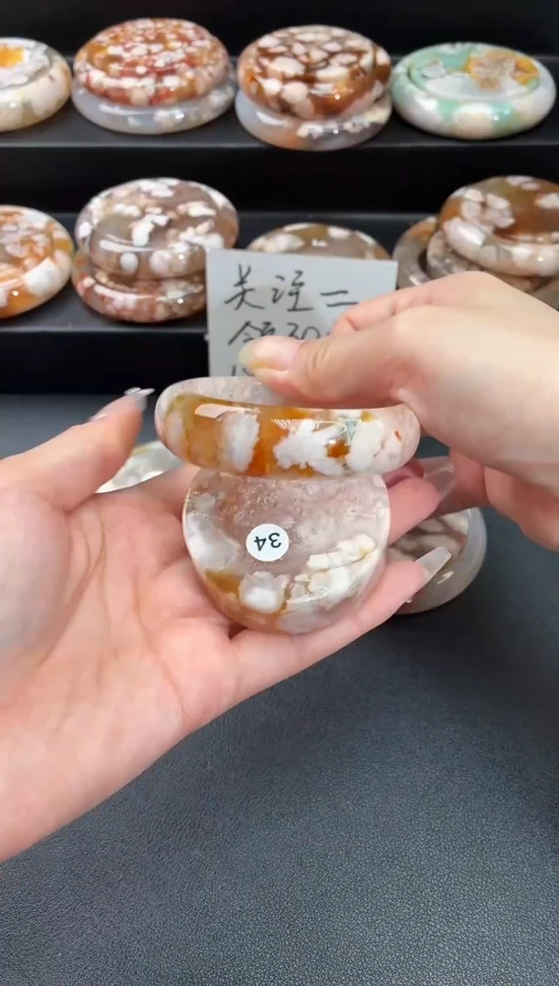 手镯玛瑙/玉髓未镶嵌石英质玉53圈(赠送镯心)圈口建议拍大