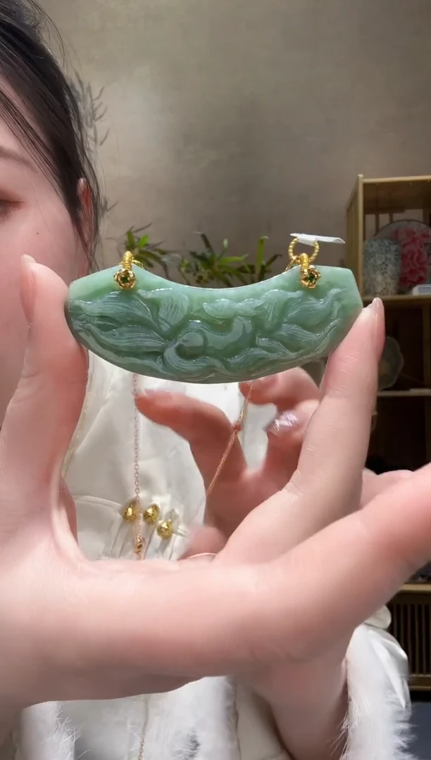 【闪购商品】翡翠颈饰未镶嵌吊坠