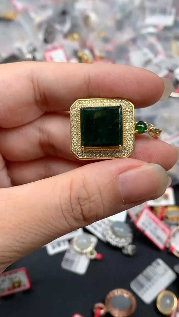 翡翠戒指银S925镶嵌天然A货缅甸翡翠