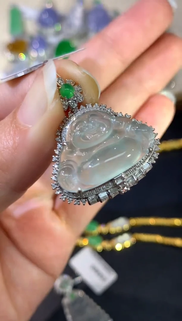 吊坠(不含链)18K金镶嵌翡翠A572|13800