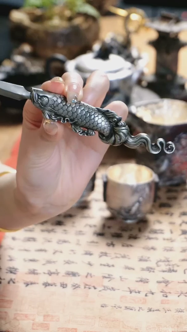 【闪购商品】复古白铜银色龙鱼设计