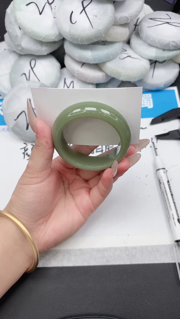 未镶嵌手镯石英质玉310-52.1