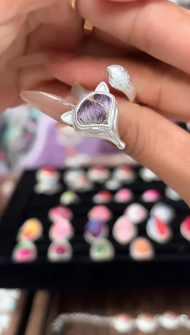 【闪购商品】织绣织绣民族风老绣饰品104