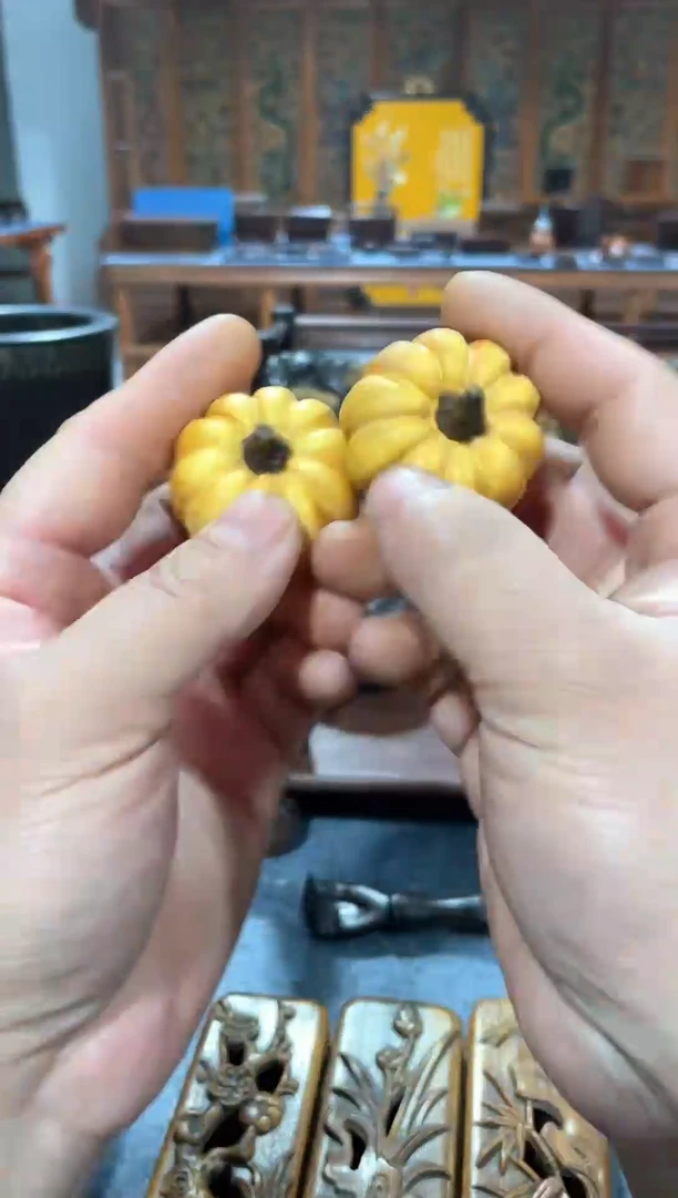 【闪购商品】木典藏老郑木器柿子手把件