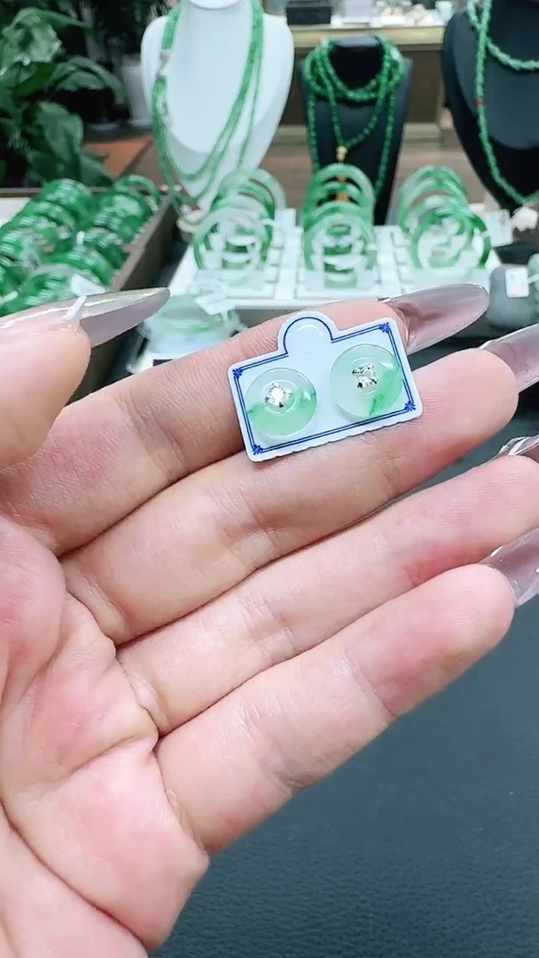 未镶嵌1石英质玉（非洲翠）/1519