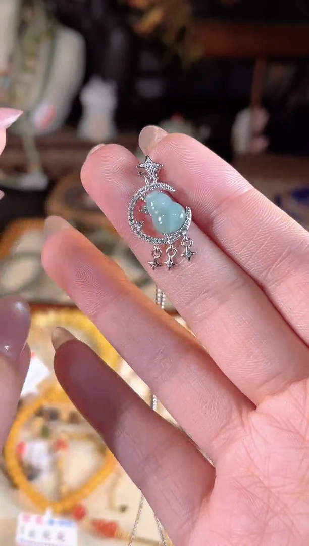 【闪购商品】翡翠吊坠(不含链)银S925镶嵌多样性发货其一