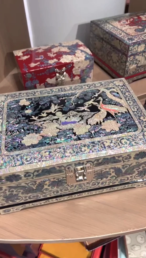 【闪购商品】鱼锁绒布底·弘贝雅螺钿漆器文化馆