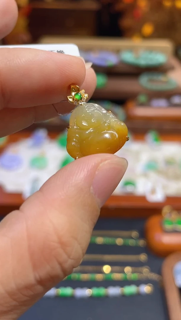 颈饰18K金镶嵌翡翠假一赔三