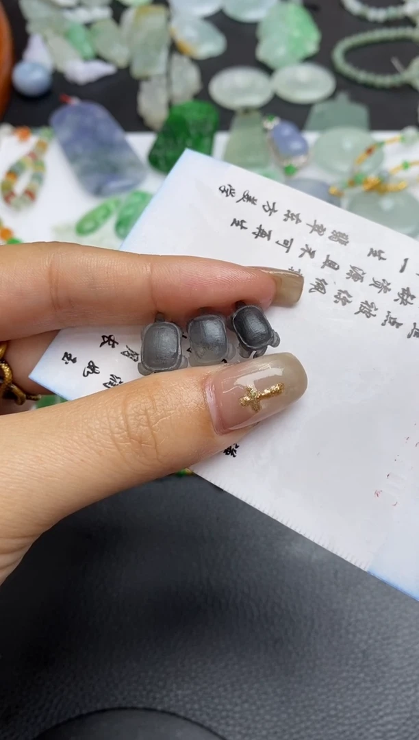 未镶嵌定制翡翠翡翠毛货~