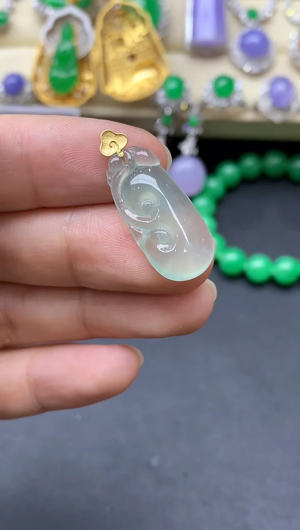 翡翠18K金镶嵌颈饰184-中国好珍宝