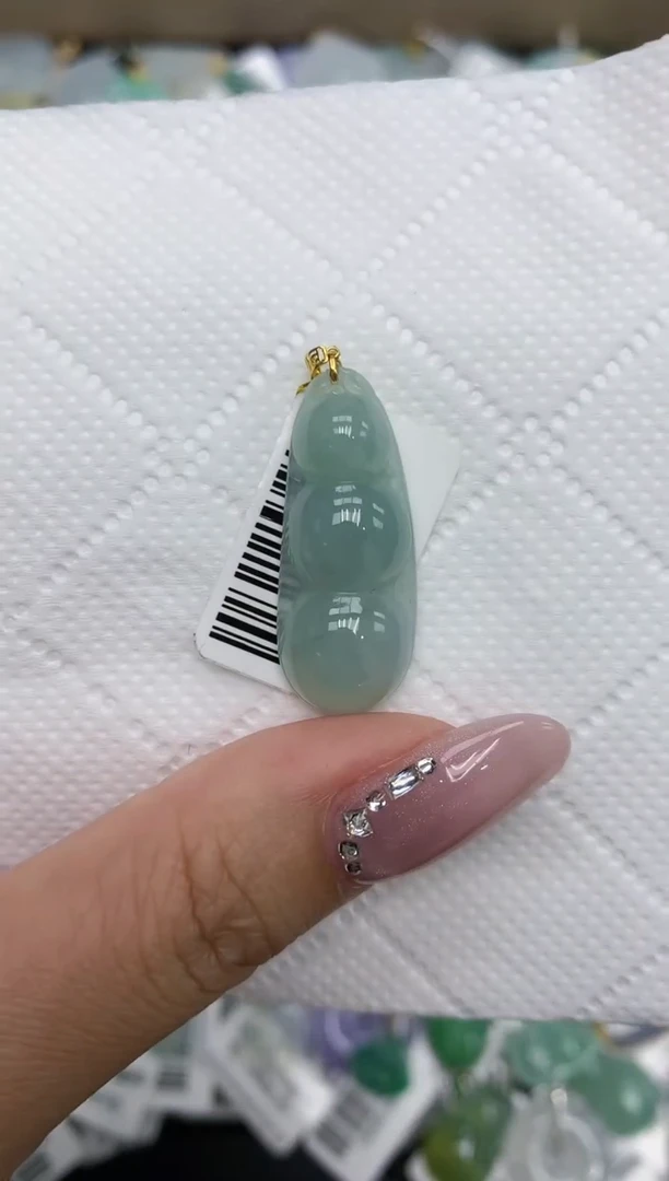 颈饰18K金镶嵌翡翠111111111111