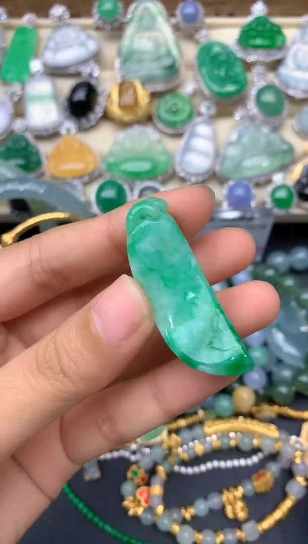 【闪购商品】翡翠颈饰未镶嵌56-中国好珍宝