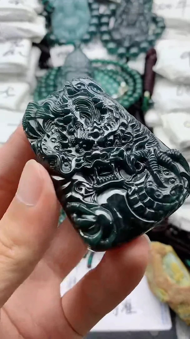 翡翠未镶嵌颈饰88888888888