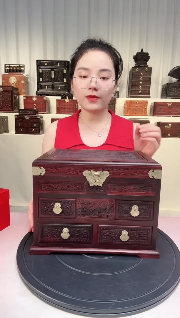 紫檀木类成套家具锦上添花