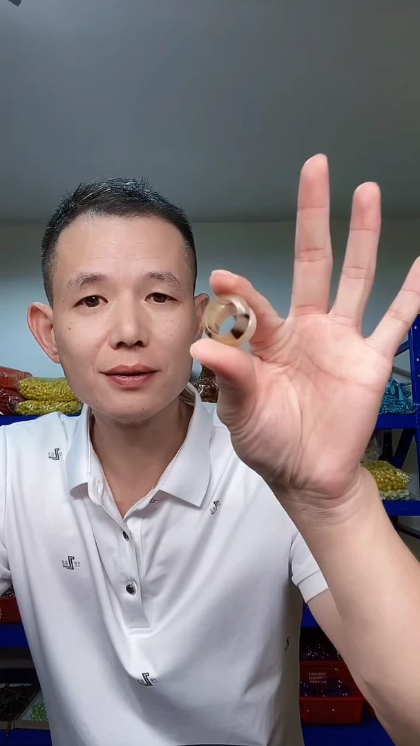 未镶嵌颈饰玛瑙/玉髓可可西里羊角戒指