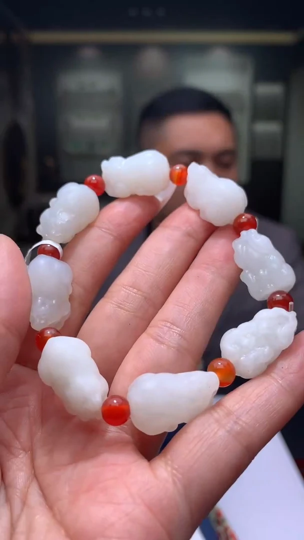 【闪购商品】定制和田玉Boss阳天然和田玉（拍一发一）