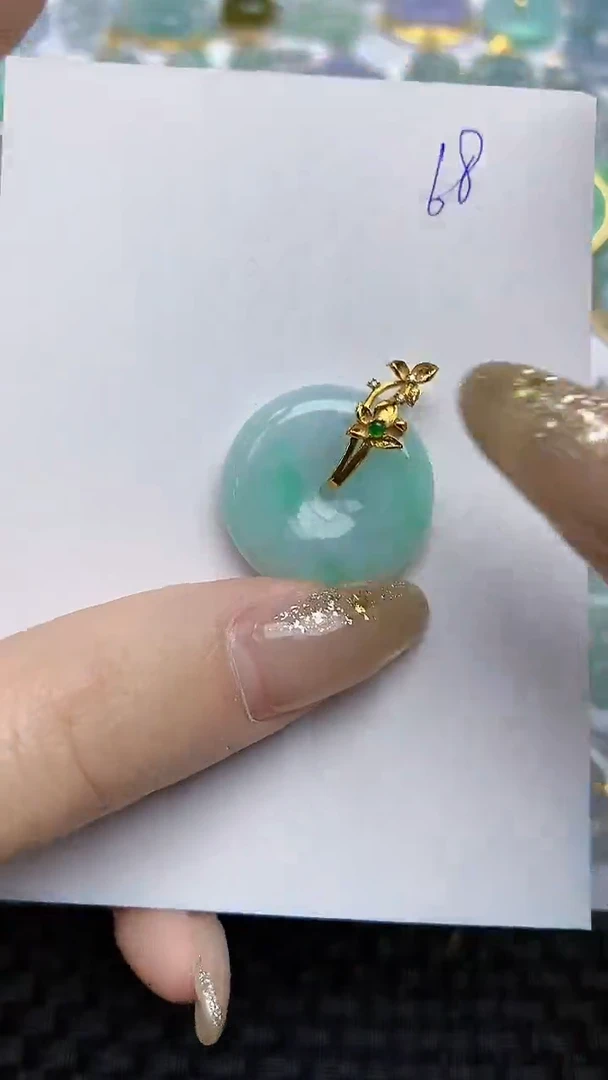 【闪购商品】翡翠颈饰18K金镶嵌 天然翡翠A货