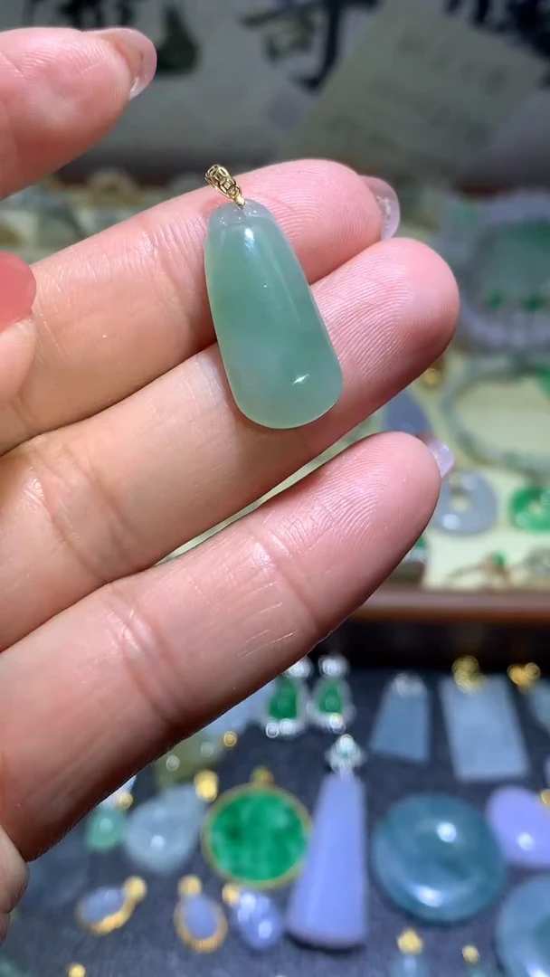 【闪购商品】翡翠颈饰18K金镶嵌0113翡翠吊坠