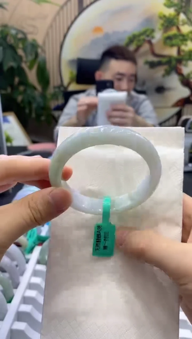 翡翠手镯未镶嵌000000000008714