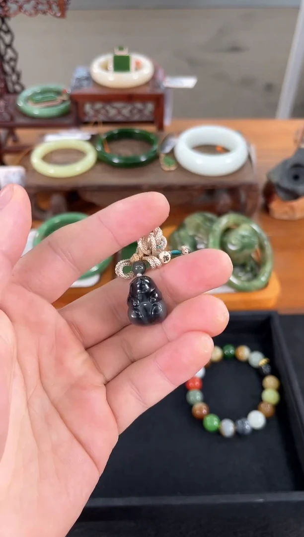 吊坠(不含链)未镶嵌和田玉若羌青花 北极熊 多样性发一