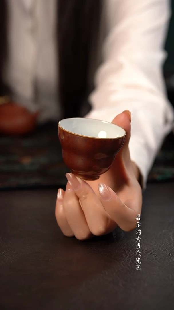 80c聚澜堂红金花釉中号葫芦杯