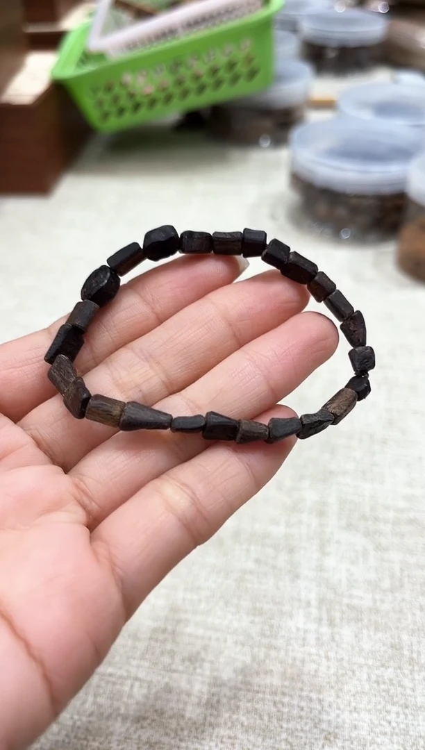 【闪购商品】沉香手串回流沉水随型单圈