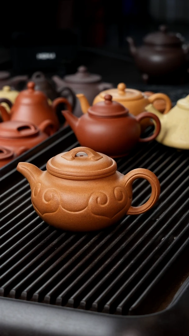 茶壶紫砂永*黄段仿古如意微瑕半手200