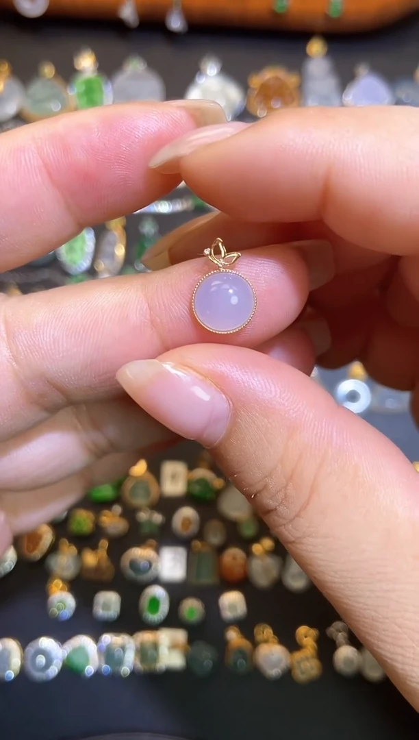 翡翠18K金镶嵌吊坠(不含链)1