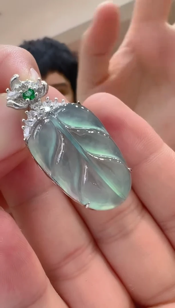 【闪购商品】翡翠吊坠(不含链)银S925镶嵌