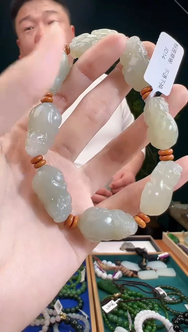 颈饰未镶嵌和田玉多样性发货 拍一单发一个