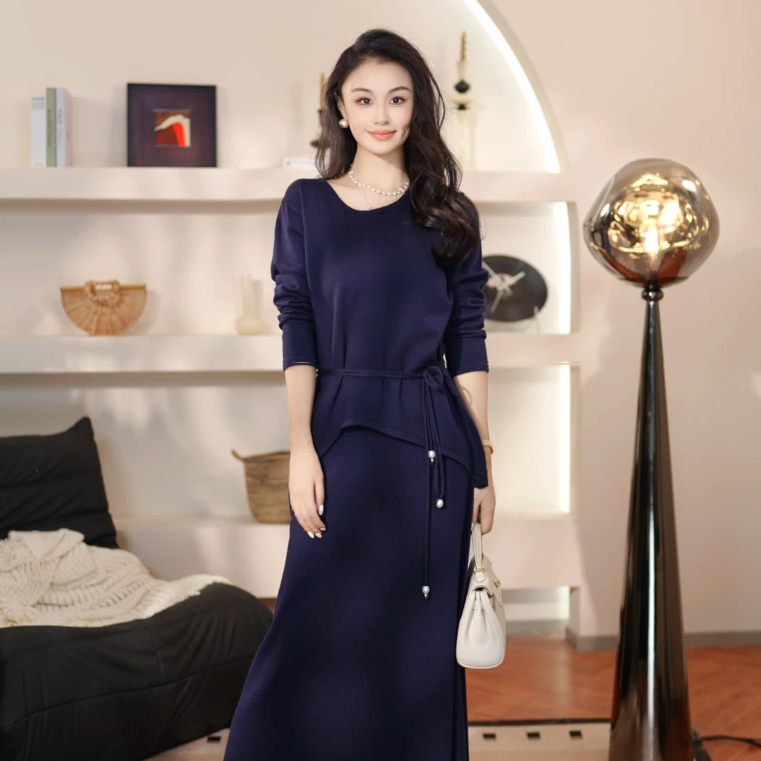 秋季长袖A字裙长裙连衣裙时尚打底中长款女装洋气