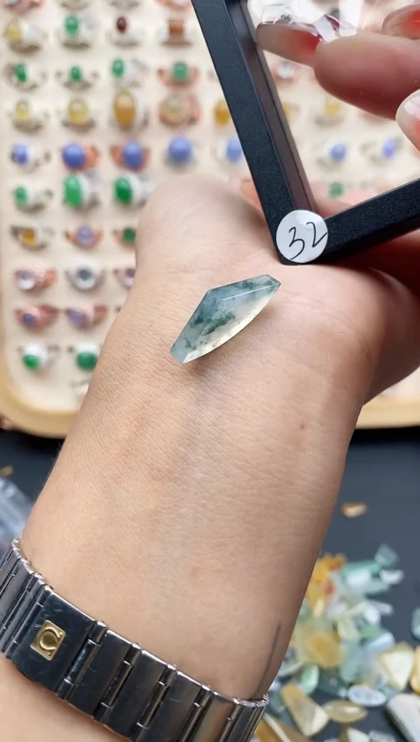 【闪购商品】翡翠裸石缅甸天然A货翡翠