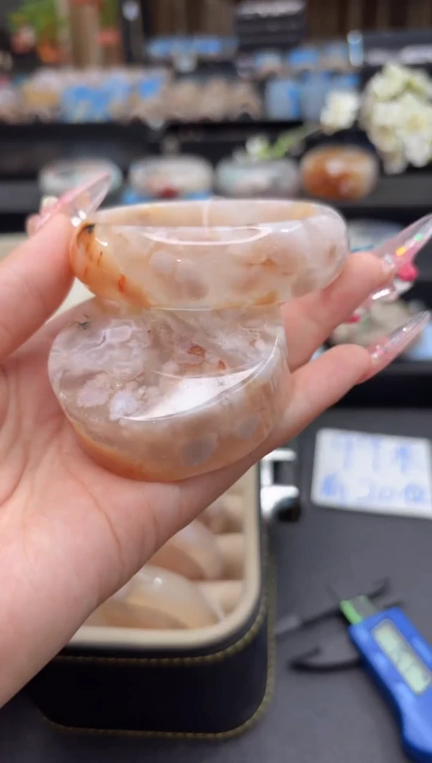 未镶嵌手镯石英质玉245(56圈赠送镯心)