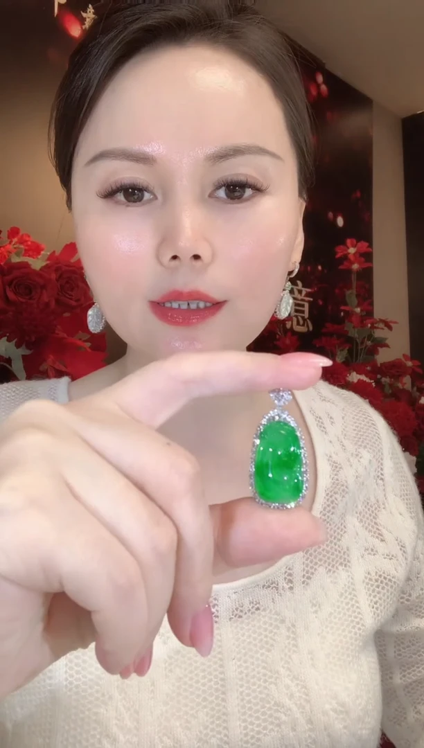 吊坠(不含链)18K金镶嵌翡翠A112