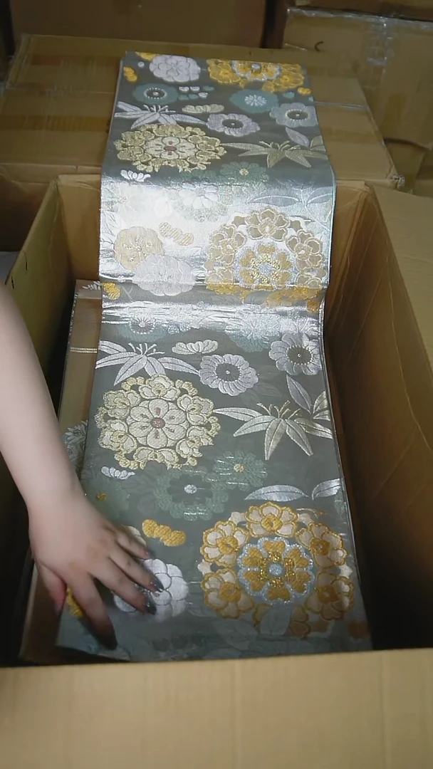 织绣34 六通彩金花卉