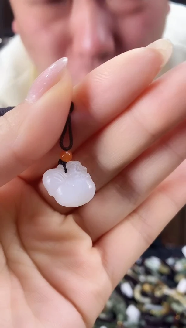 【闪购商品】和田玉颈饰未镶嵌多样性发货，拍一发一