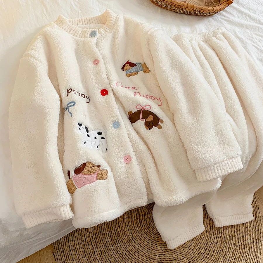 日系秋冬季2025新款长毛绒卡通刺绣甜美睡衣女家居服长袖长裤套装