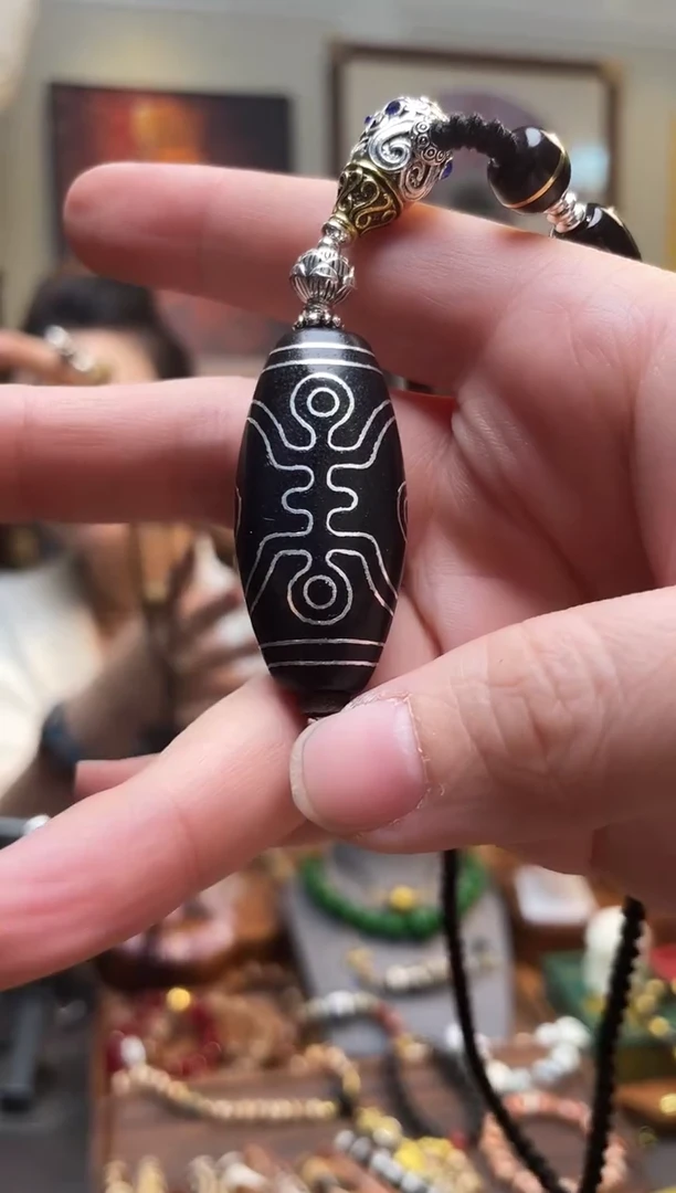 【闪购商品】橄榄核手串【凰世今传】搓丝黑陨大贵人不断项链