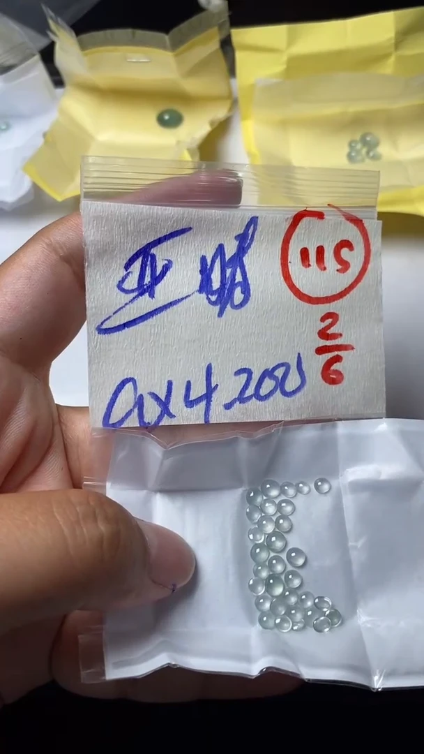 定制翡翠未镶嵌缅甸天然翡翠A货115