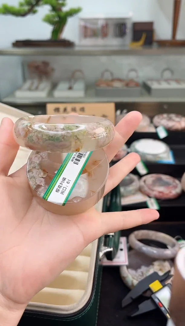 未镶嵌手镯石英质玉61圈口（赠品镯心）S951648