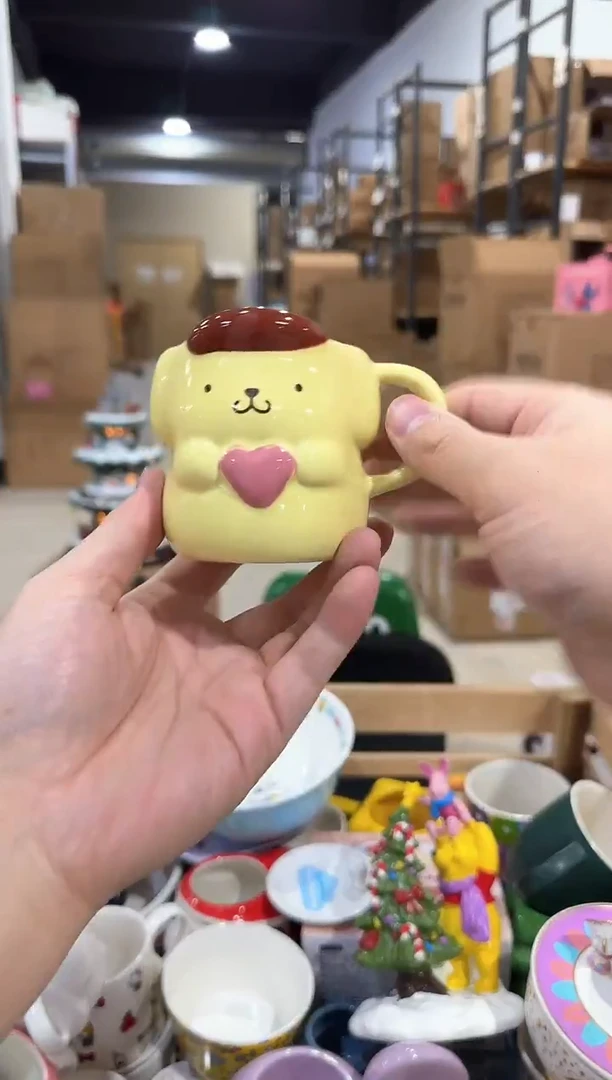 瓷片布丁狗抱爱心一口杯