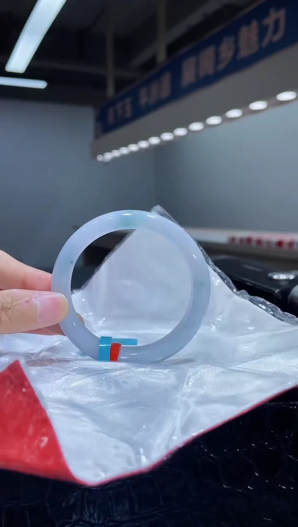 未镶嵌手镯翡翠手镯18