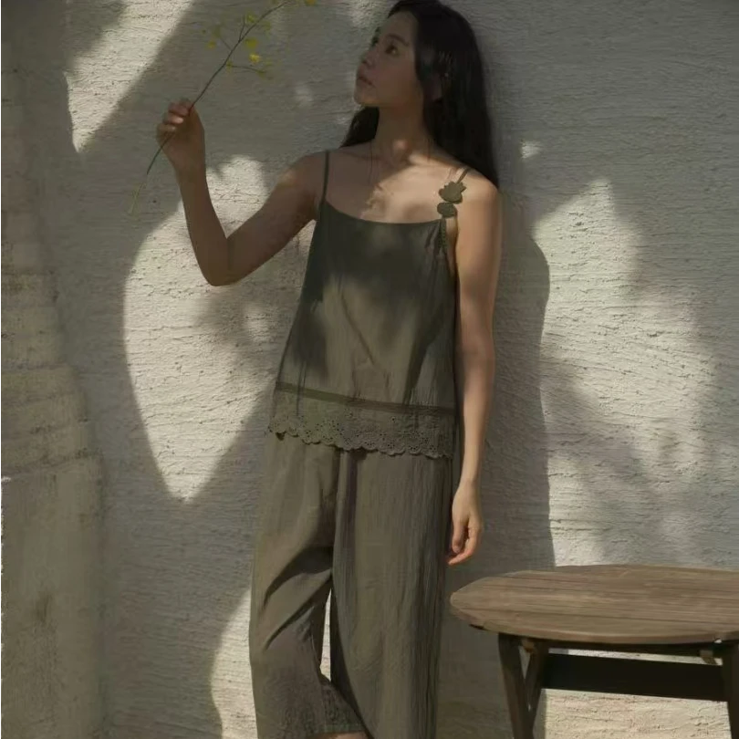 朵朵可可25年春夏款吊带八分裤舒适家居服套装51cz187