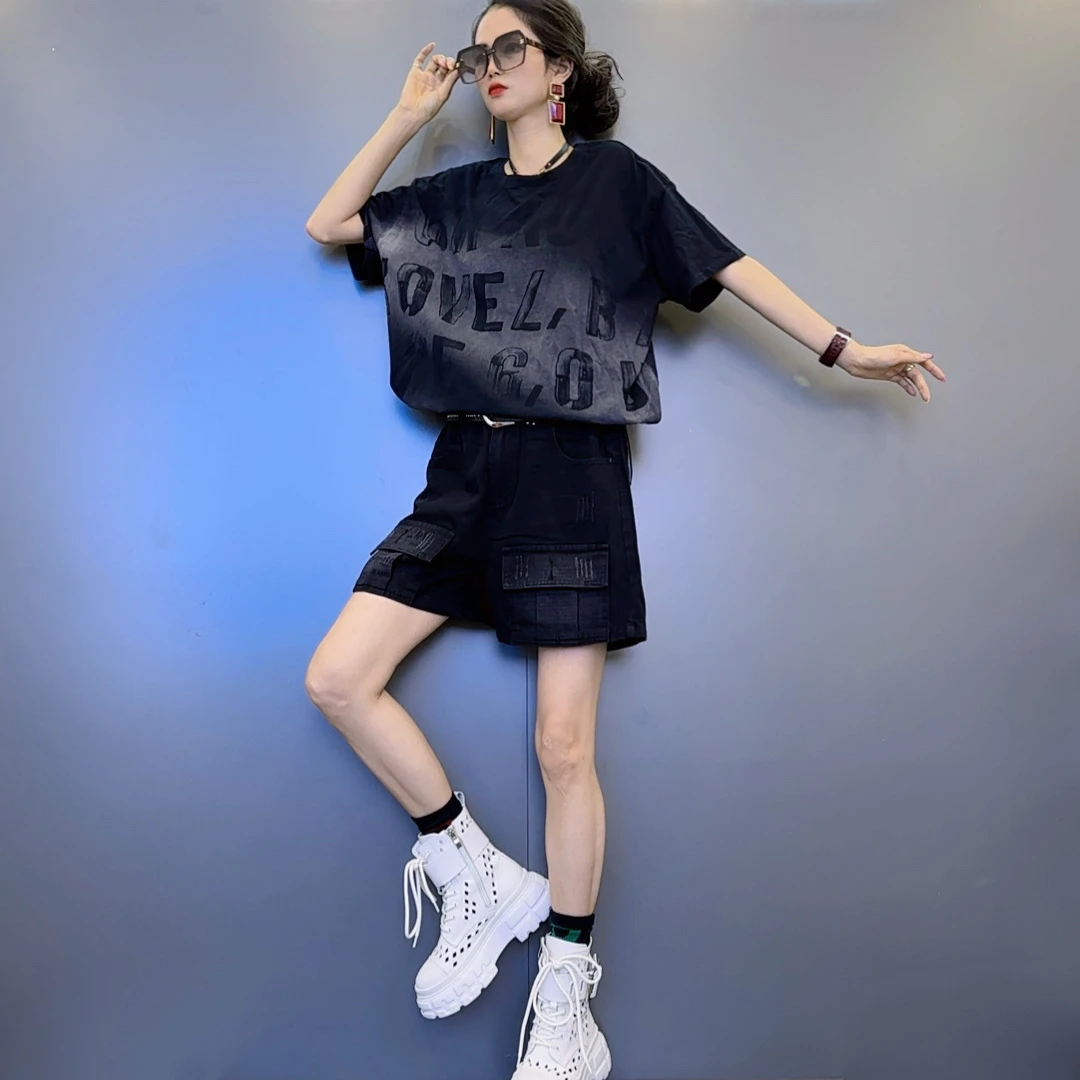 B1夏款圆领彩拔印花字母【黑 红】色洗水棉短袖-袋盖洗水牛仔短裤