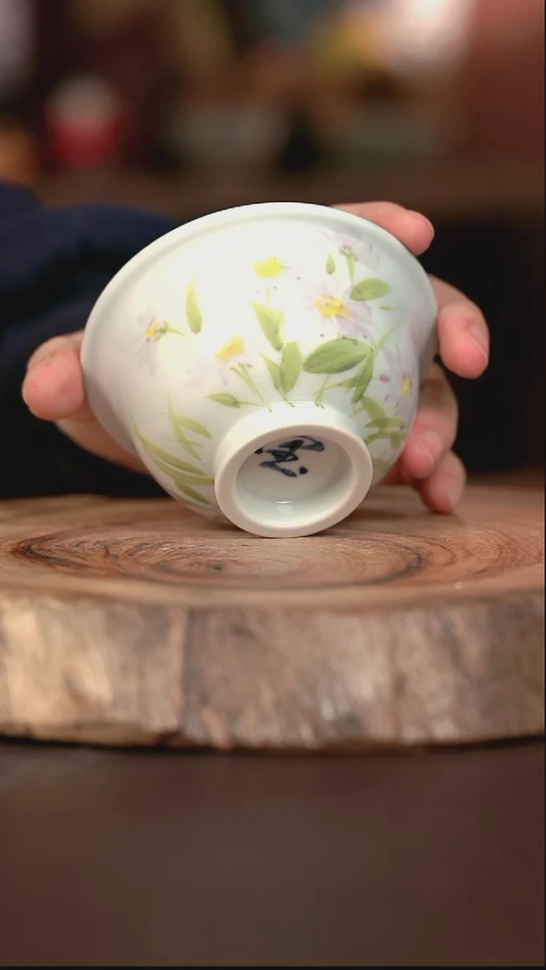 手绘微瑕高温现代瓷  气窑  小猪菊大压100C