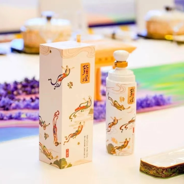 洋河敦煌 绵柔浓香型白酒52度700ml