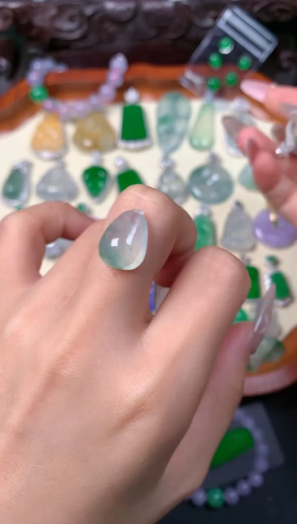 定制翡翠未镶嵌裸石（镶嵌定制）