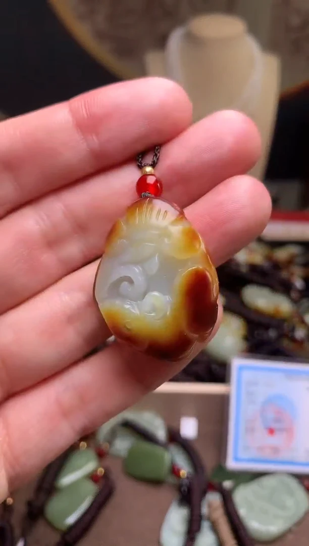 颈饰未镶嵌和田玉新疆料青海料清水和田玉吊坠