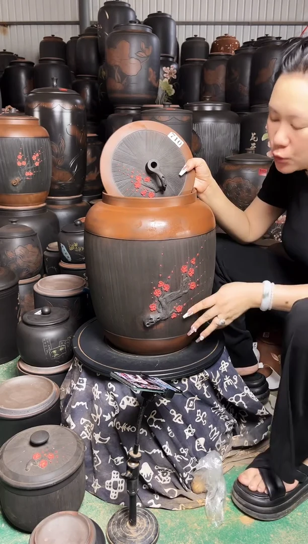 罐瑕疵水缸 20升 红梅  710